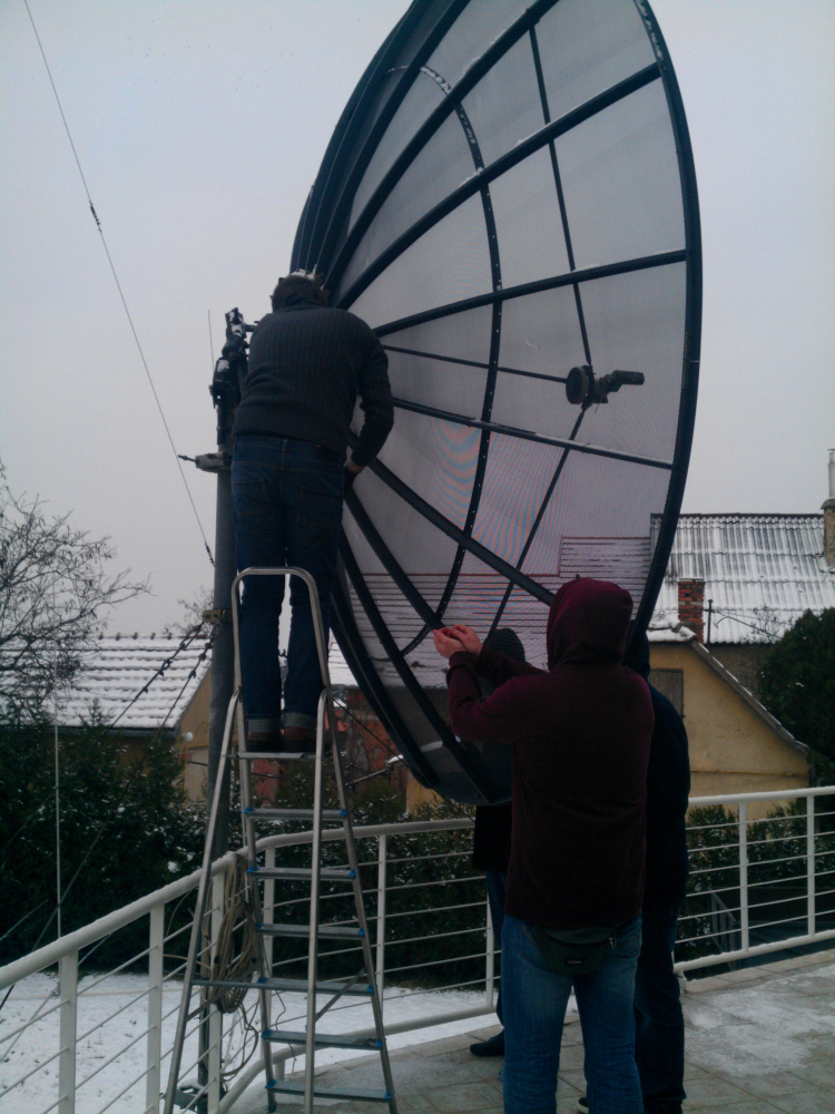 3,8 m átmérőjű GRID antennánk